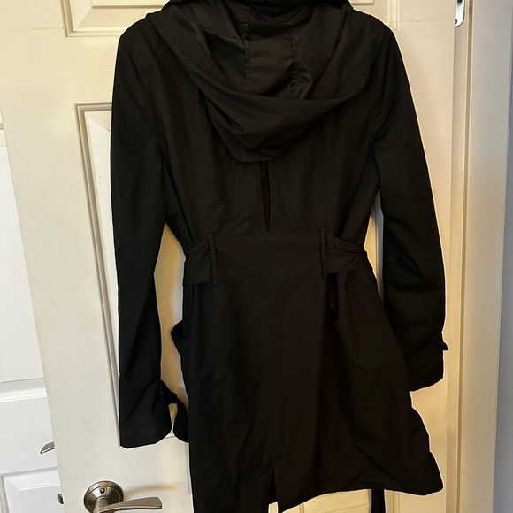 Cole Haan Black Hooded Rain Jacket with Gold Zippers- Women’s Large - Picture 5 of 5